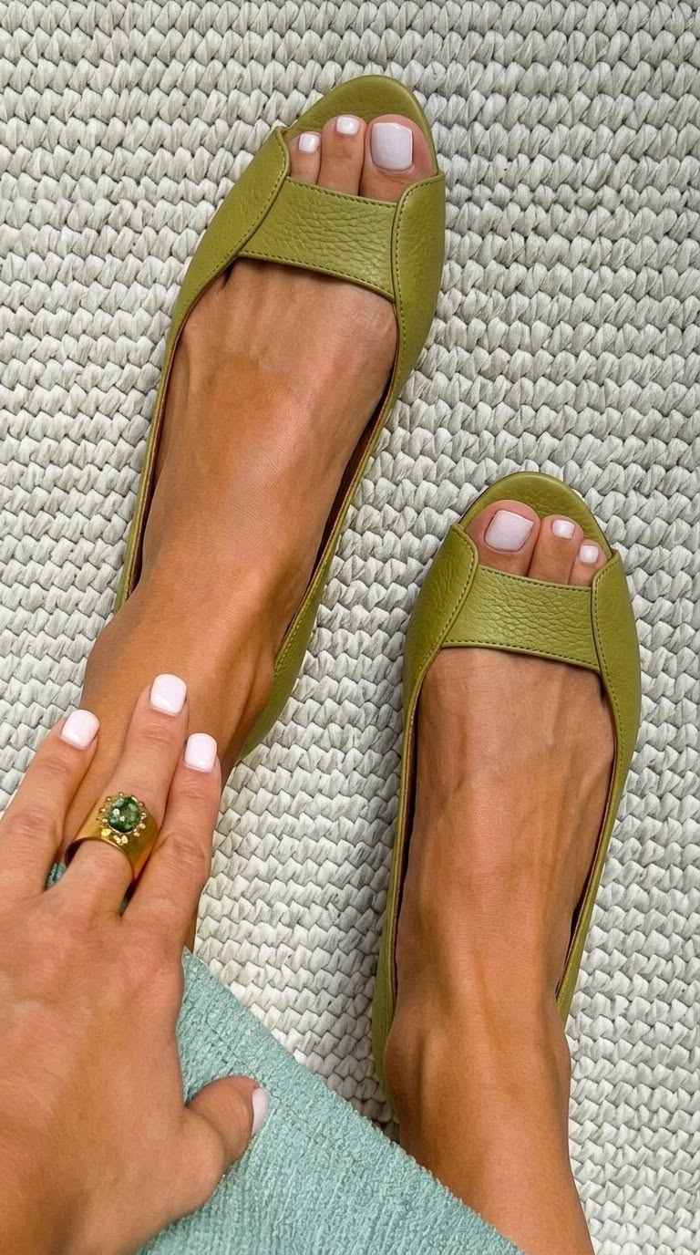 Beatrice | Comfortable Metallic Peep-Toe Flats