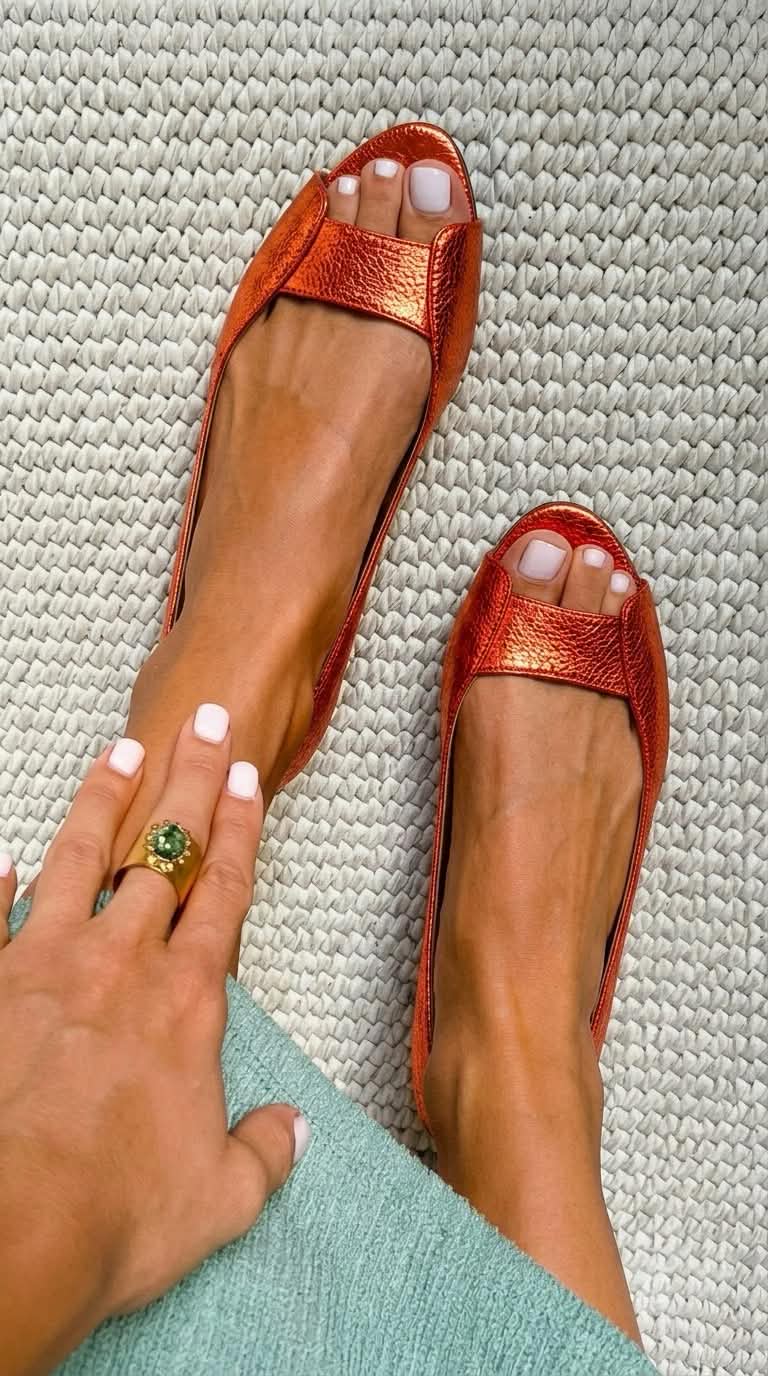 Beatrice | Comfortable Metallic Peep-Toe Flats