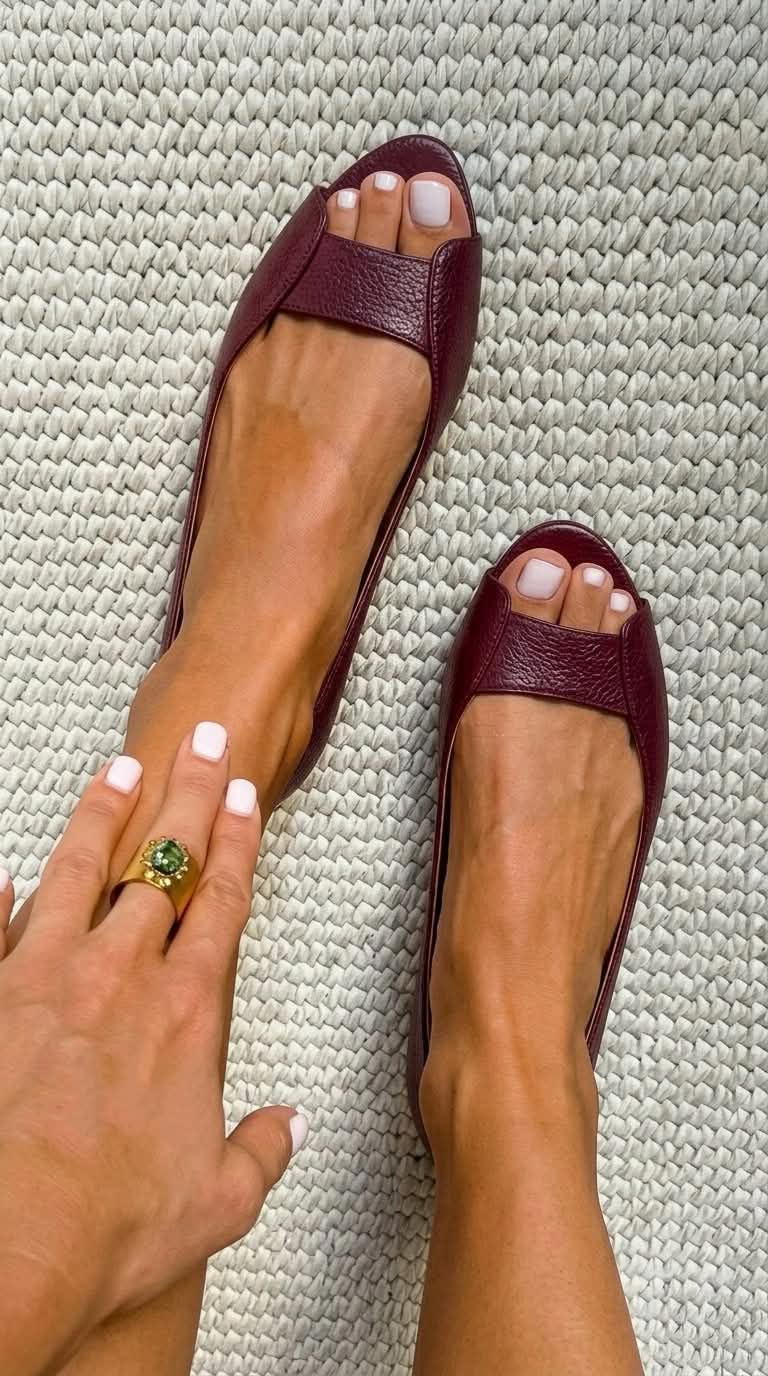 Beatrice | Comfortable Metallic Peep-Toe Flats