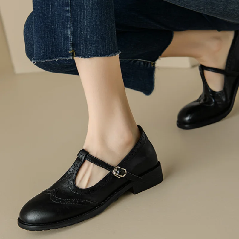 Amara | Elegant T-Strap Mary Janes