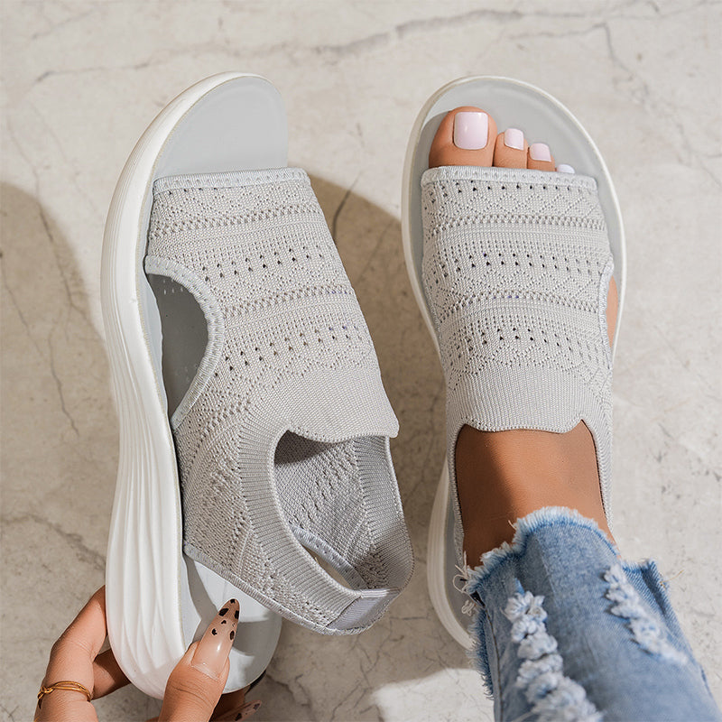 Zina | Atmungsaktive Damen Plateausandalen aus Strickmaterial